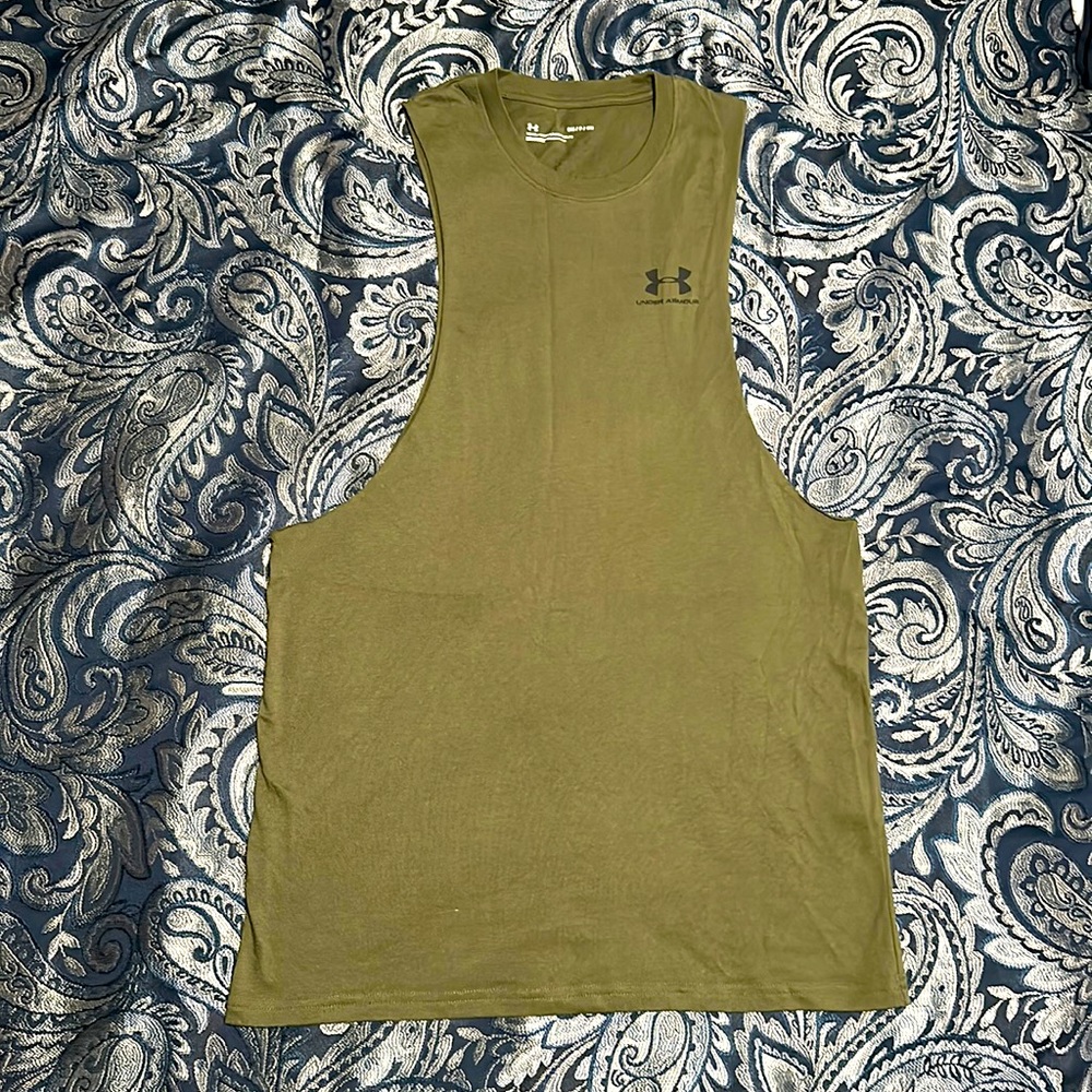 Under Armour Tank Top- Men - Picture 9 of 9